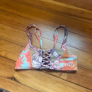 Maaji bikini top size small reversible in like new condition